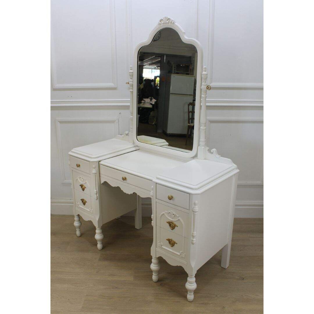 1940's vanity with mirror