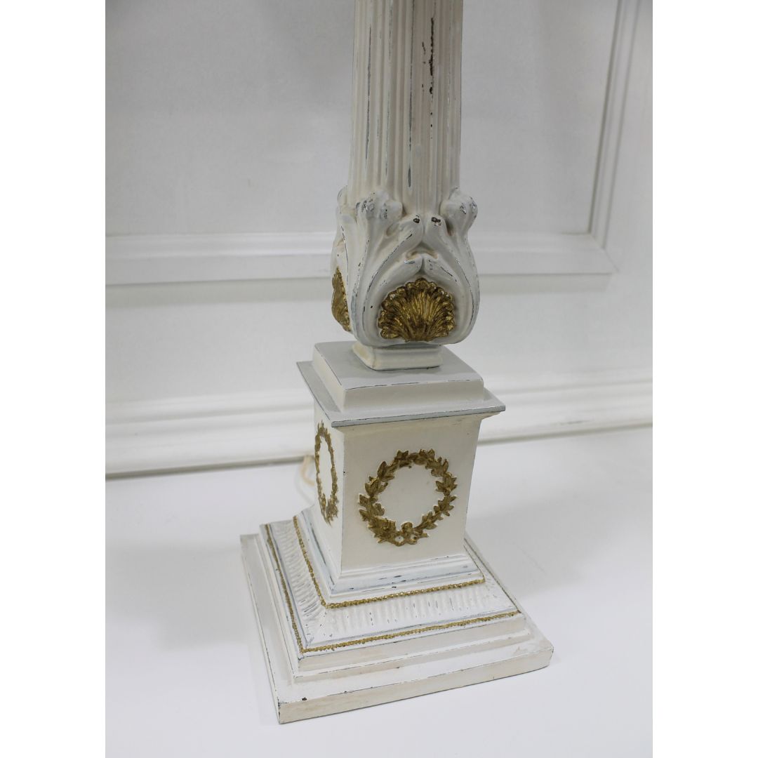 Column base table lamp with laurel wreath detail
