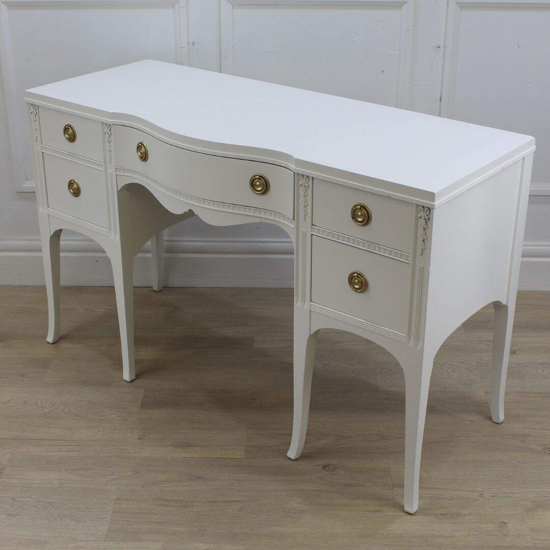 Elegant desk/vanity