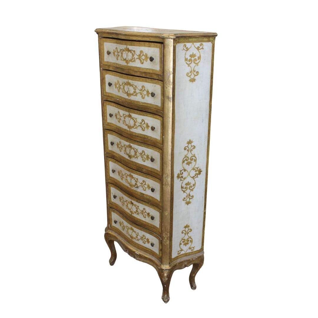 Florentine lingerie chest