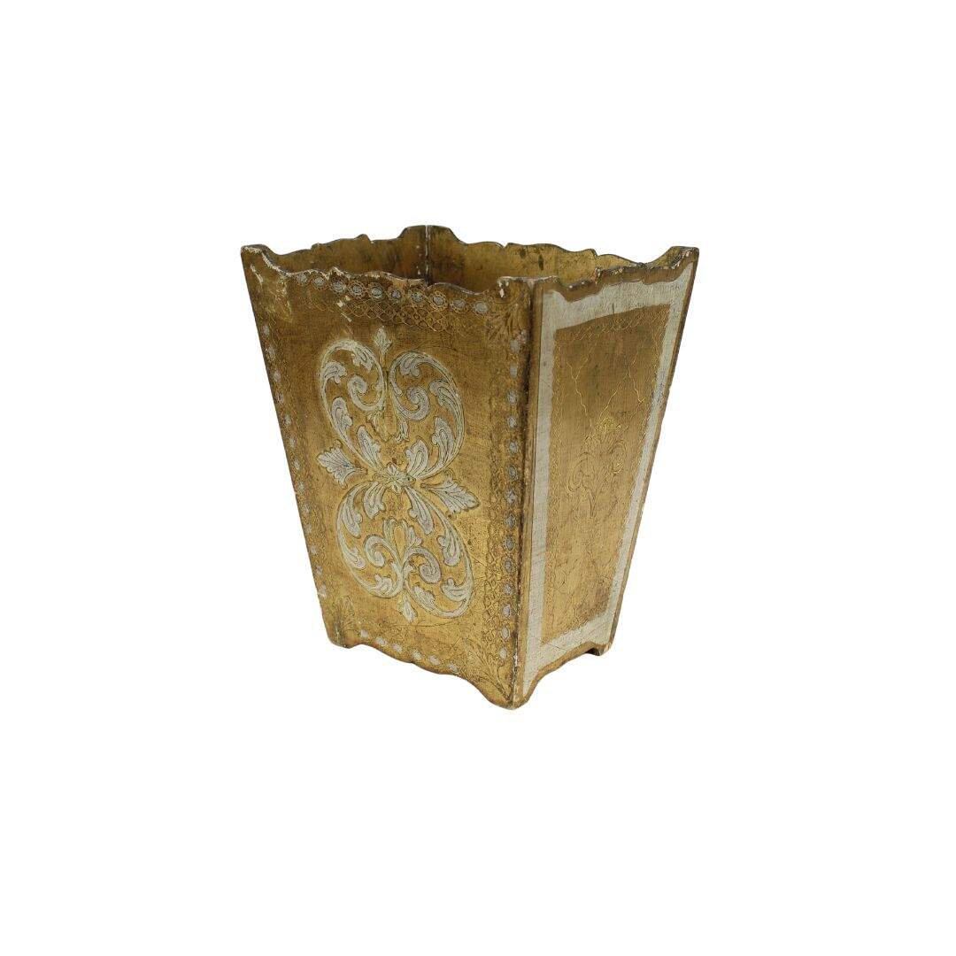 Florentine waste basket