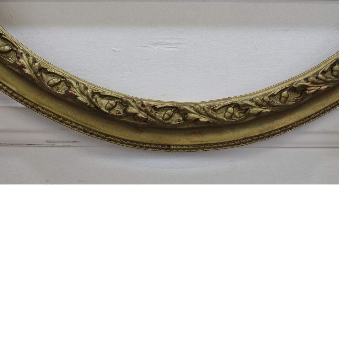 Oval gold frame