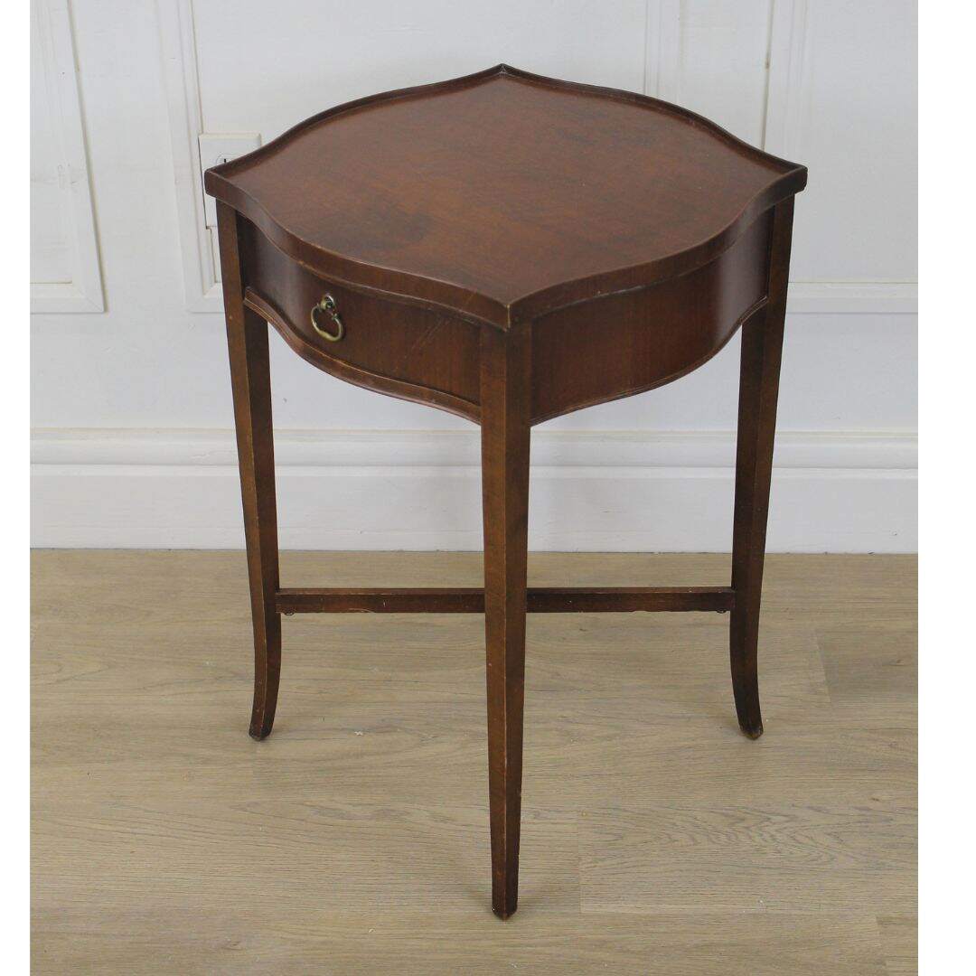 Pair of night tables with mahogany veneer, unpainted