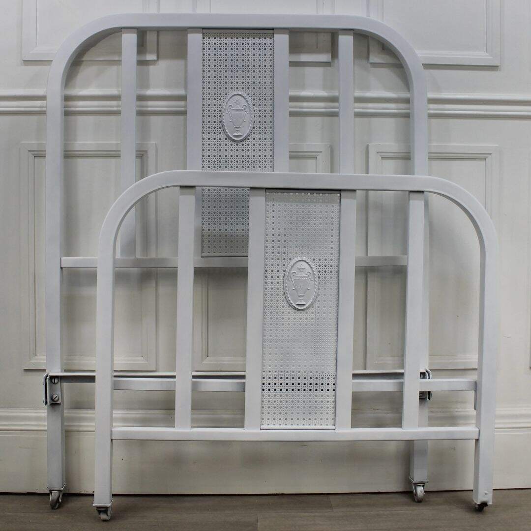 Antique twin size metal bed