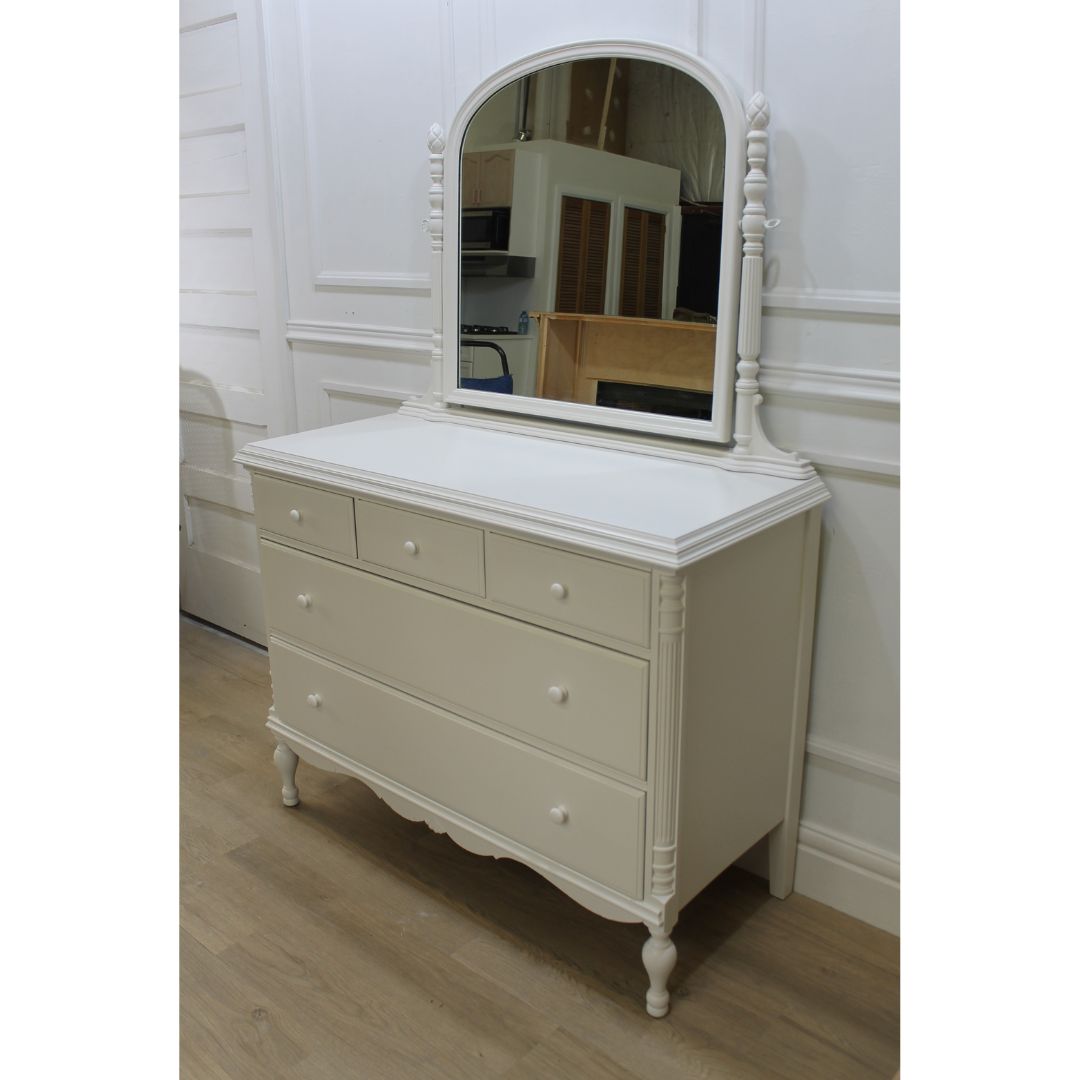 1940's dresser with mirror