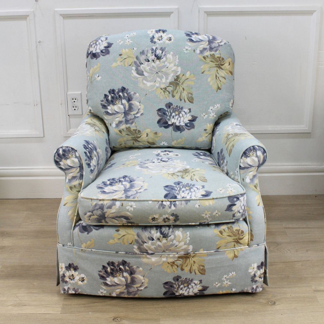Floral chair with ottoman