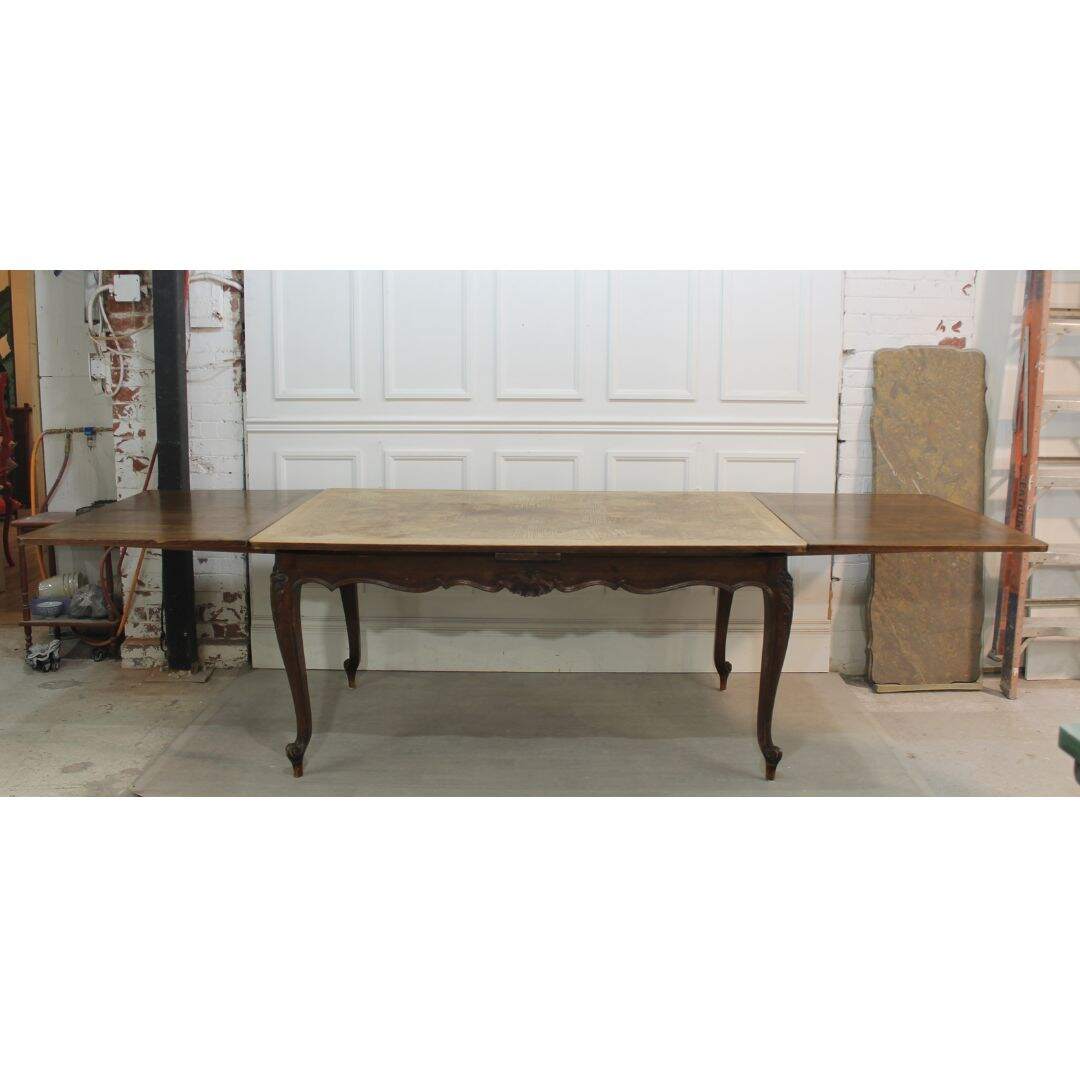 French dining table