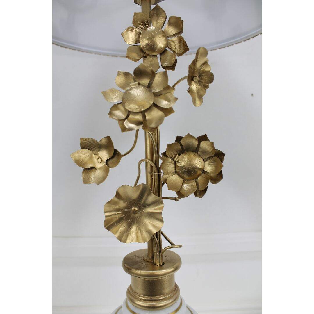 ivory/gold ceramic lamp with metal flowers
