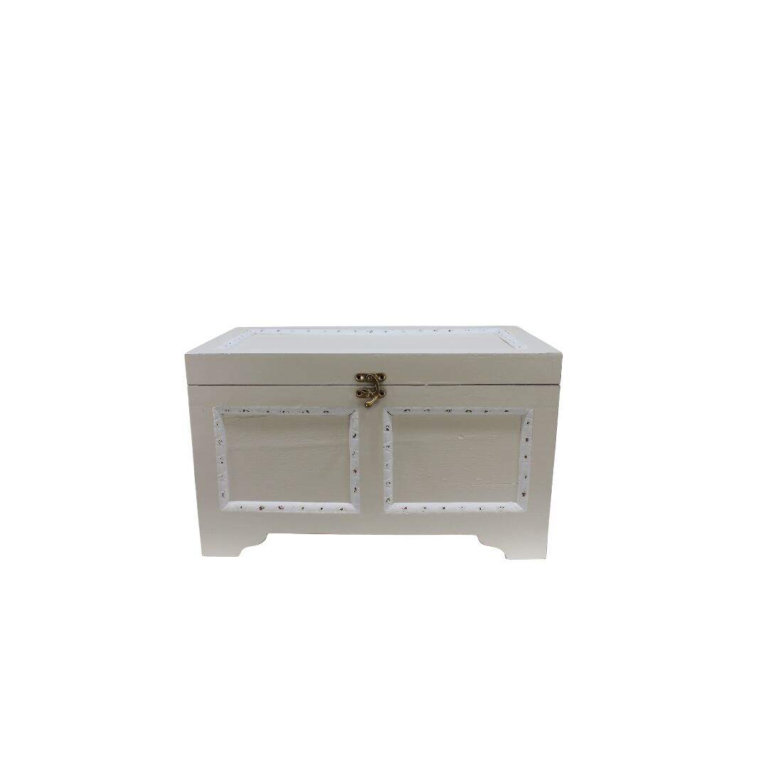 Lidded wooden box