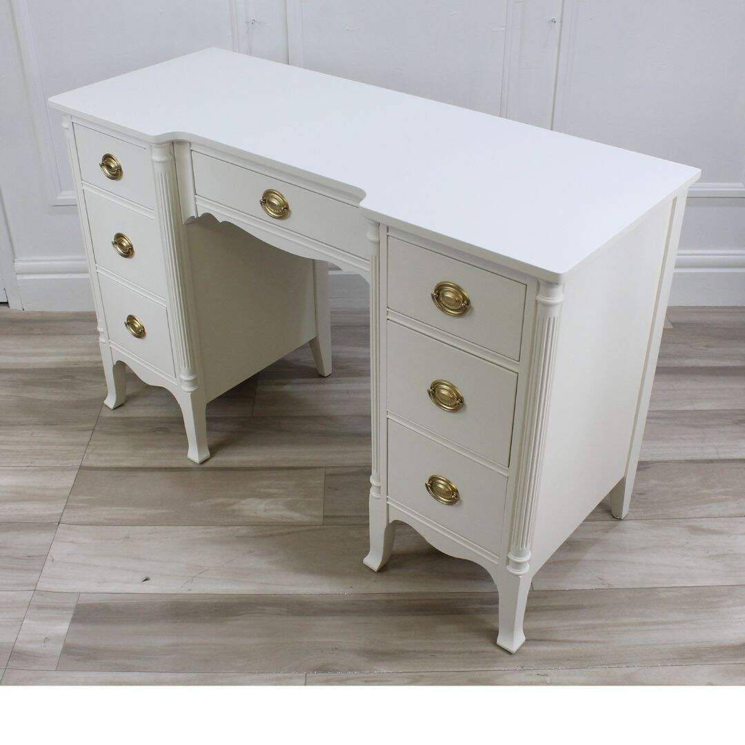 Double pedestal desk