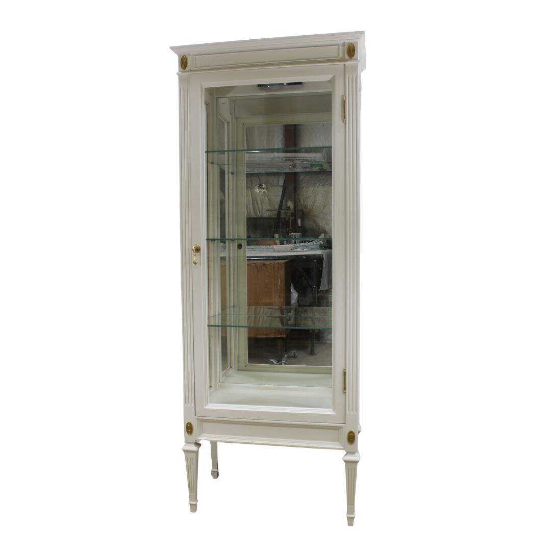 ceram display cabinet