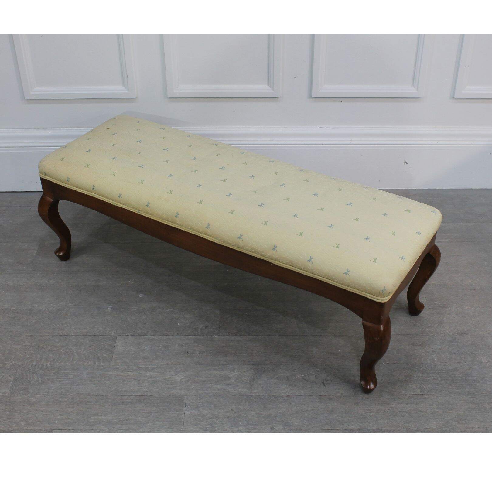 low bench with queen anne legs