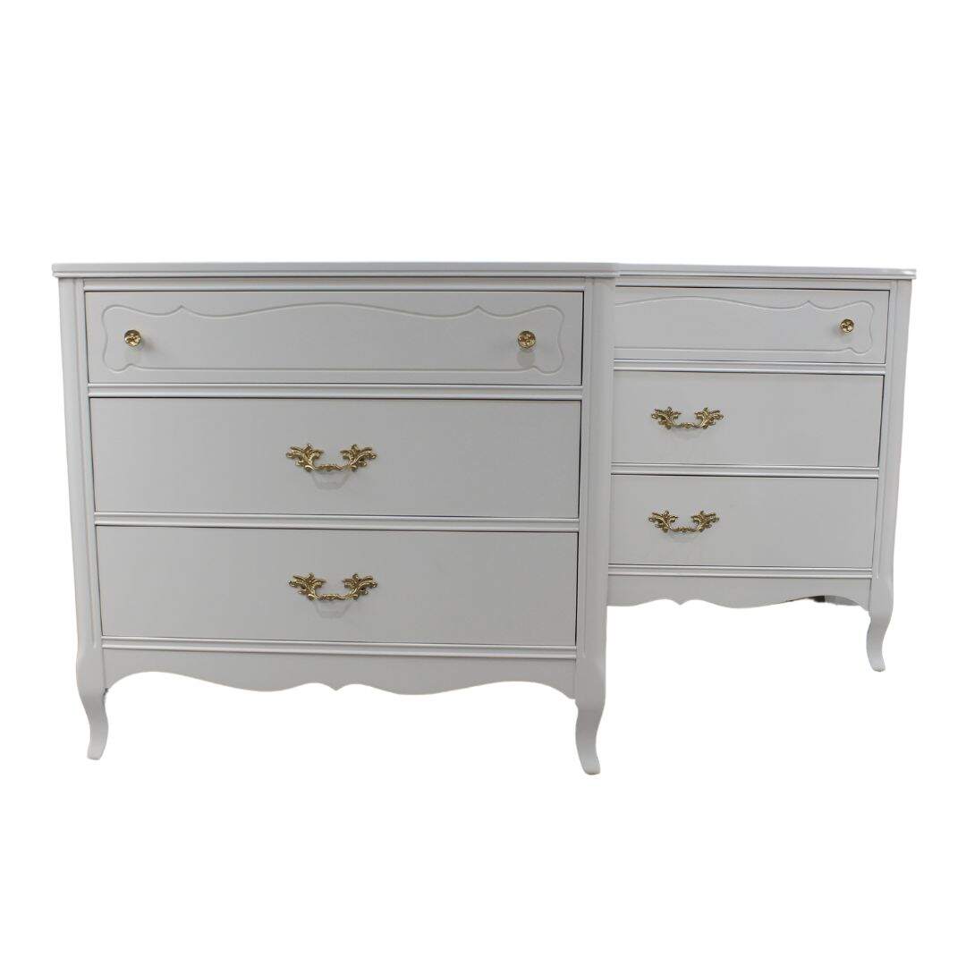 Pair of French provincial 3 drawer dressers